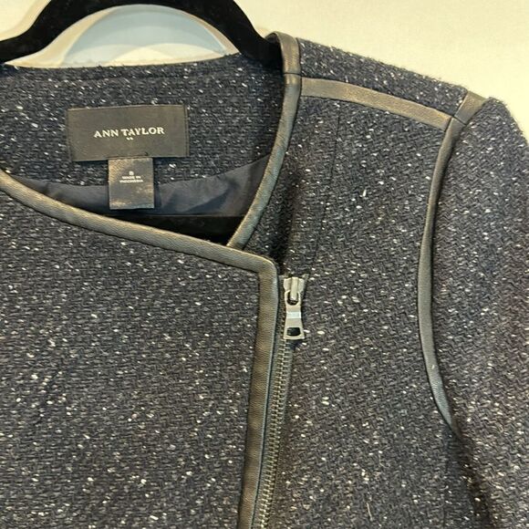 And Taylor, navy blue and black blazer, size 8 - Picture 2 of 7